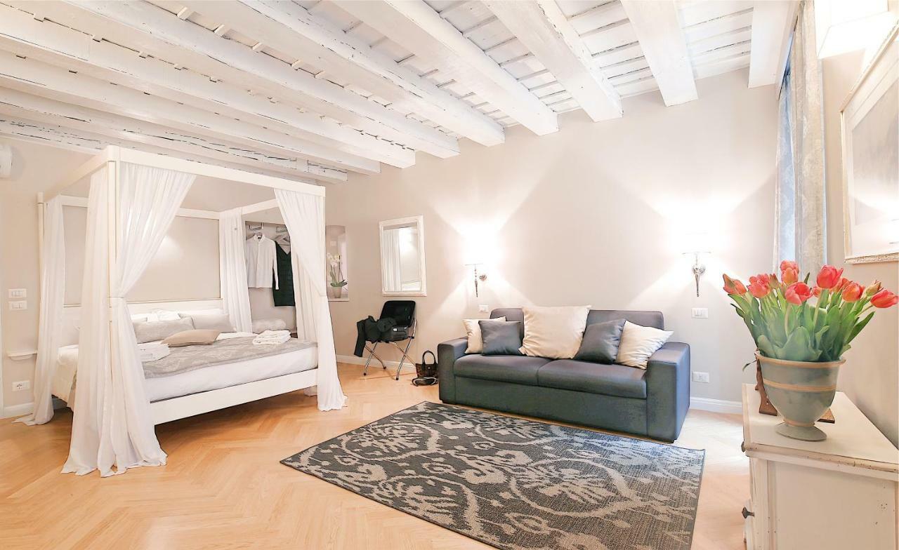Boutique Apartments Verona Bagian luar foto