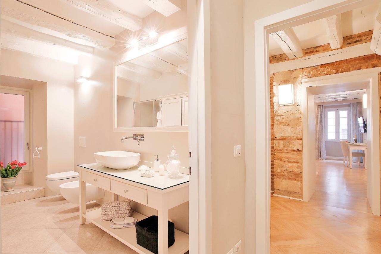 Boutique Apartments Verona Bagian luar foto