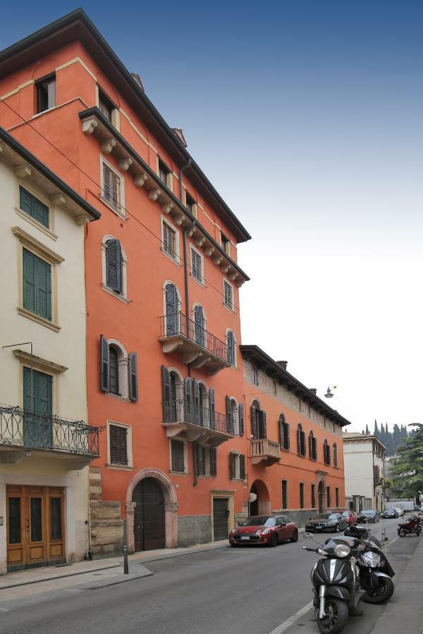 Boutique Apartments Verona Bagian luar foto
