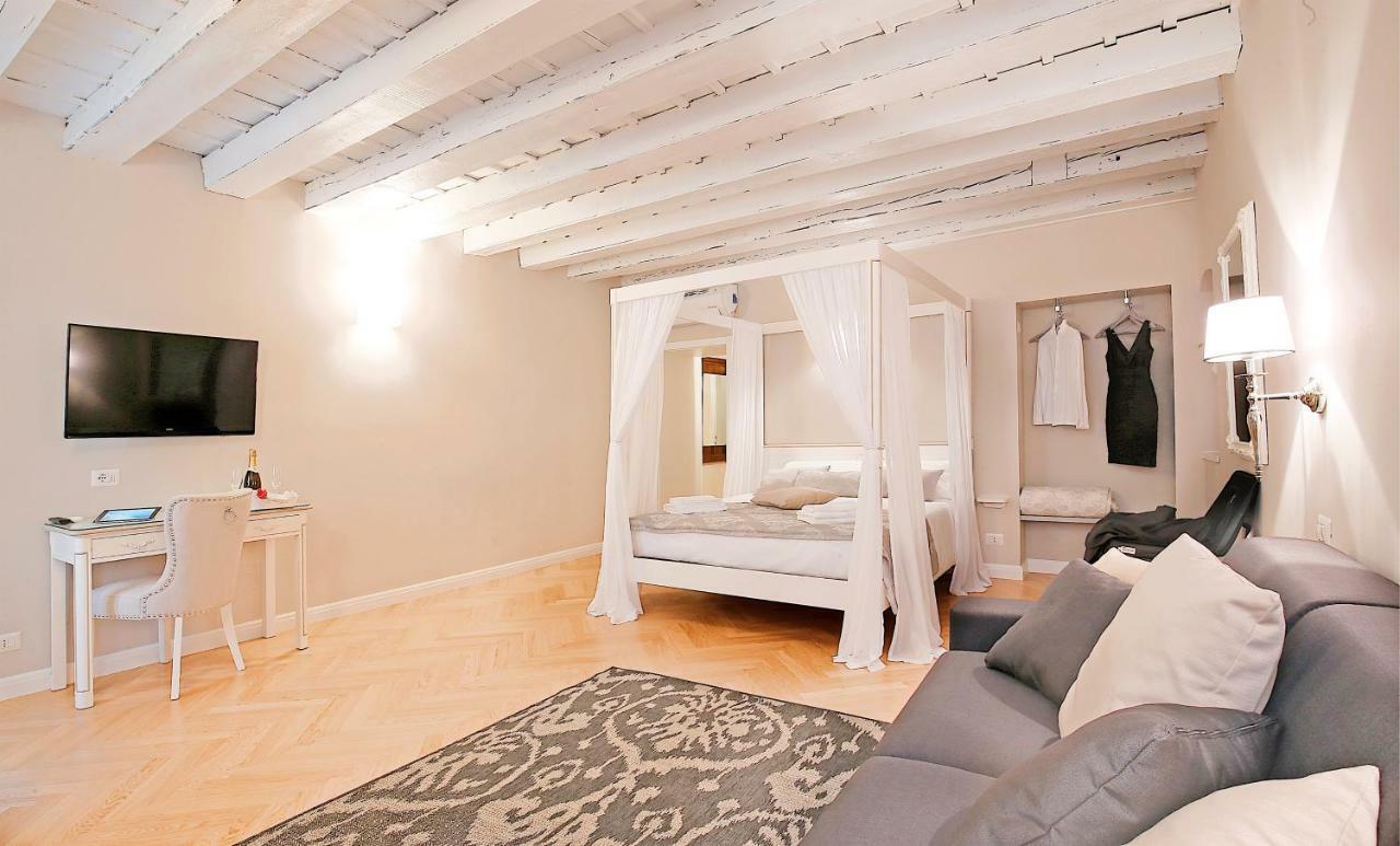 Boutique Apartments Verona Bagian luar foto